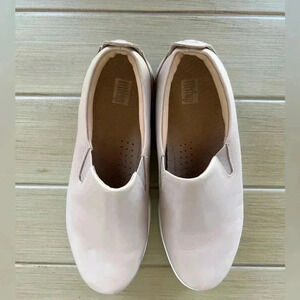 FITFLOP SLIP-ON LEATHER SNEAKER IN Sz 7.5